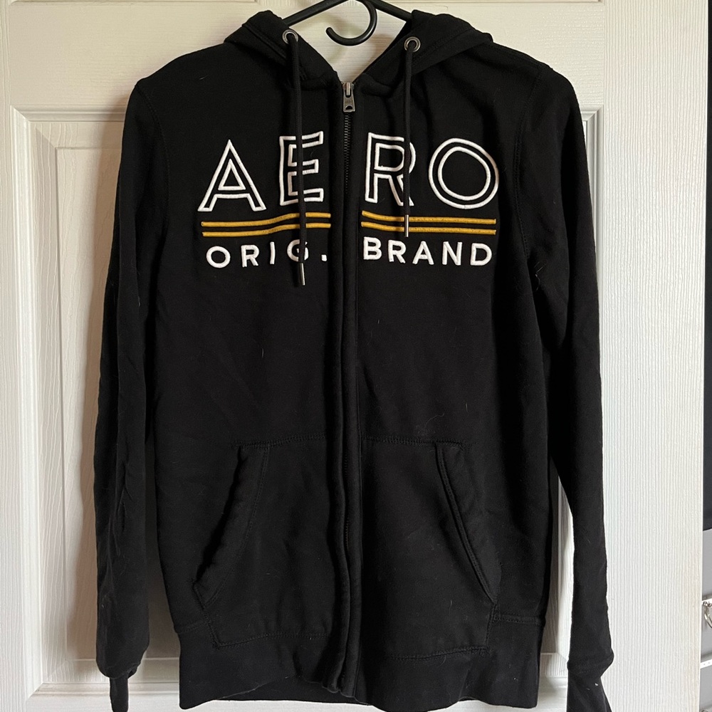 Small, black, Aeropostale zip up hoodie